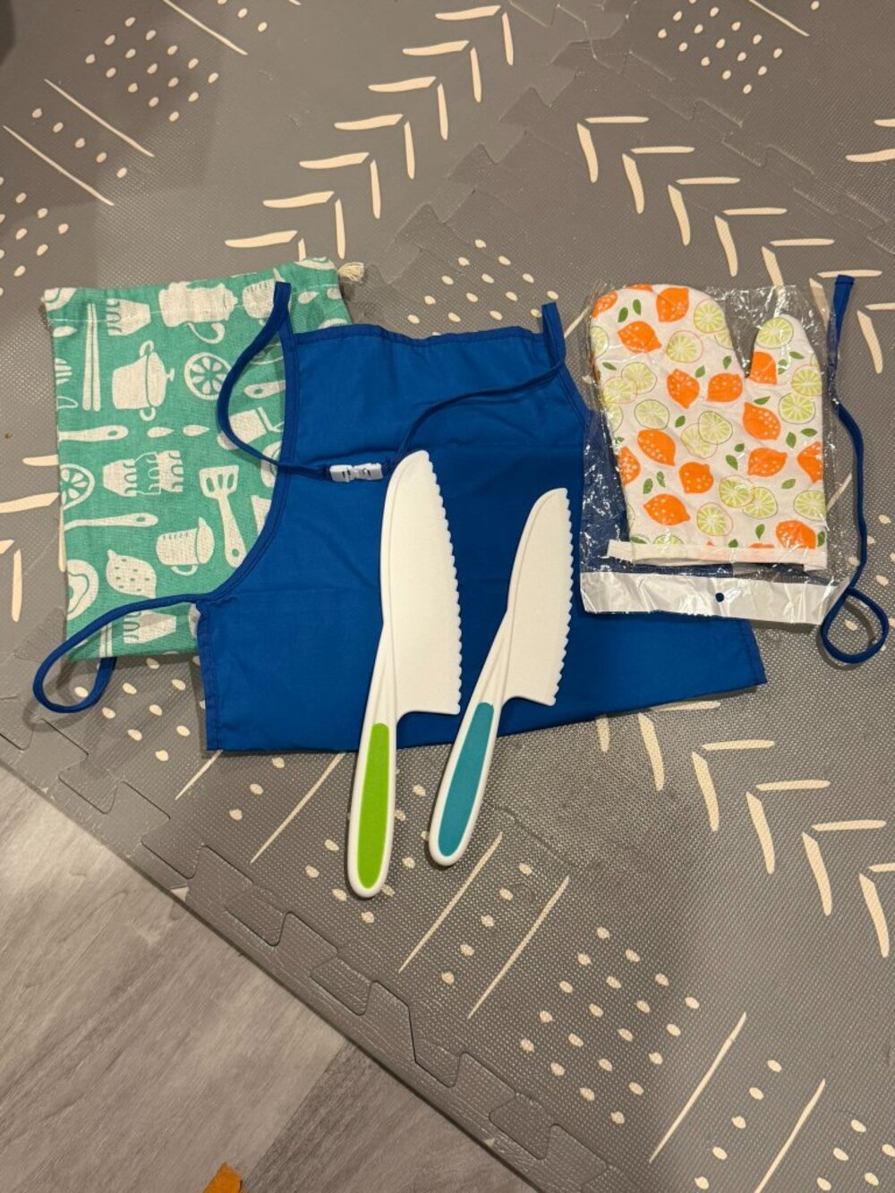 NEW. Kids Kitchen Prep Set. 5 piece set. - Picture 4 of 5